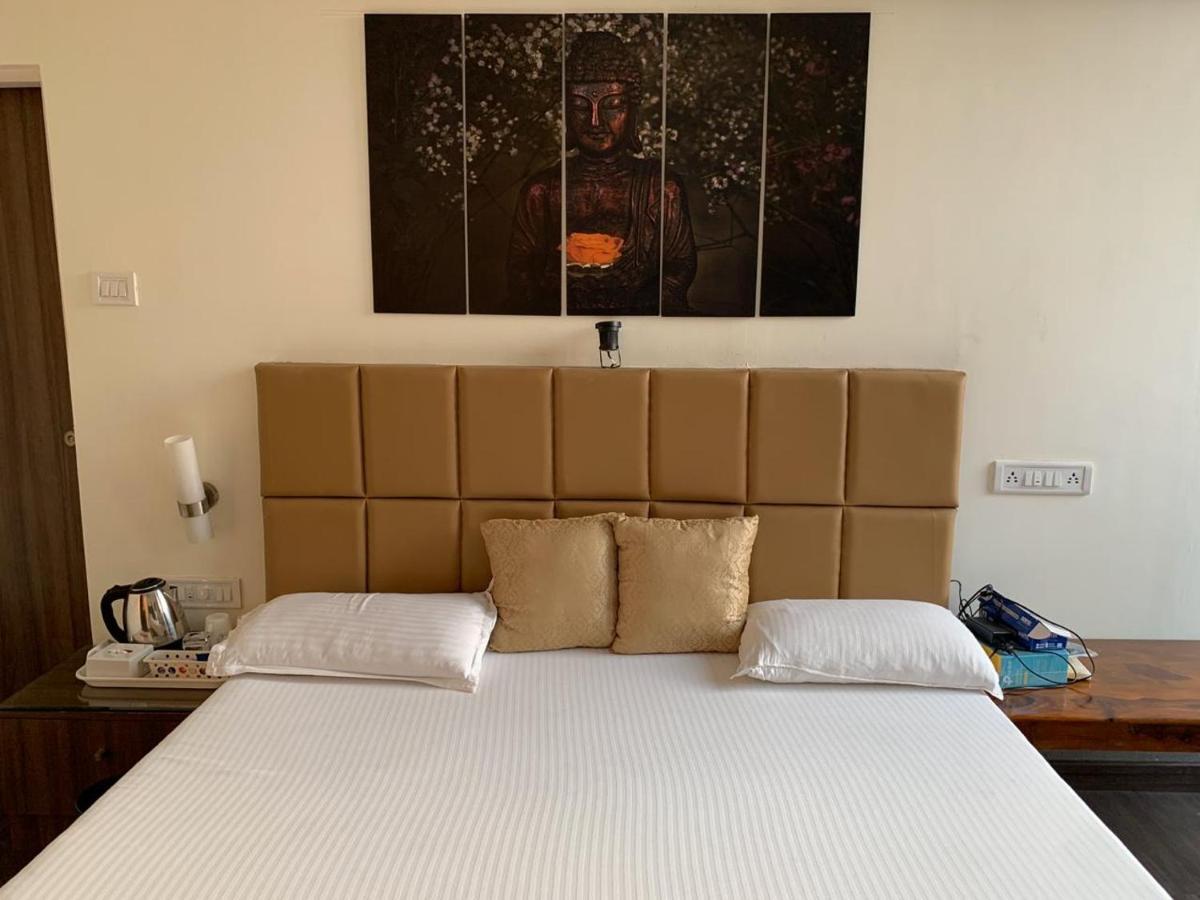 Apple Tree Apartments Koregaon Park Pune Dış mekan fotoğraf