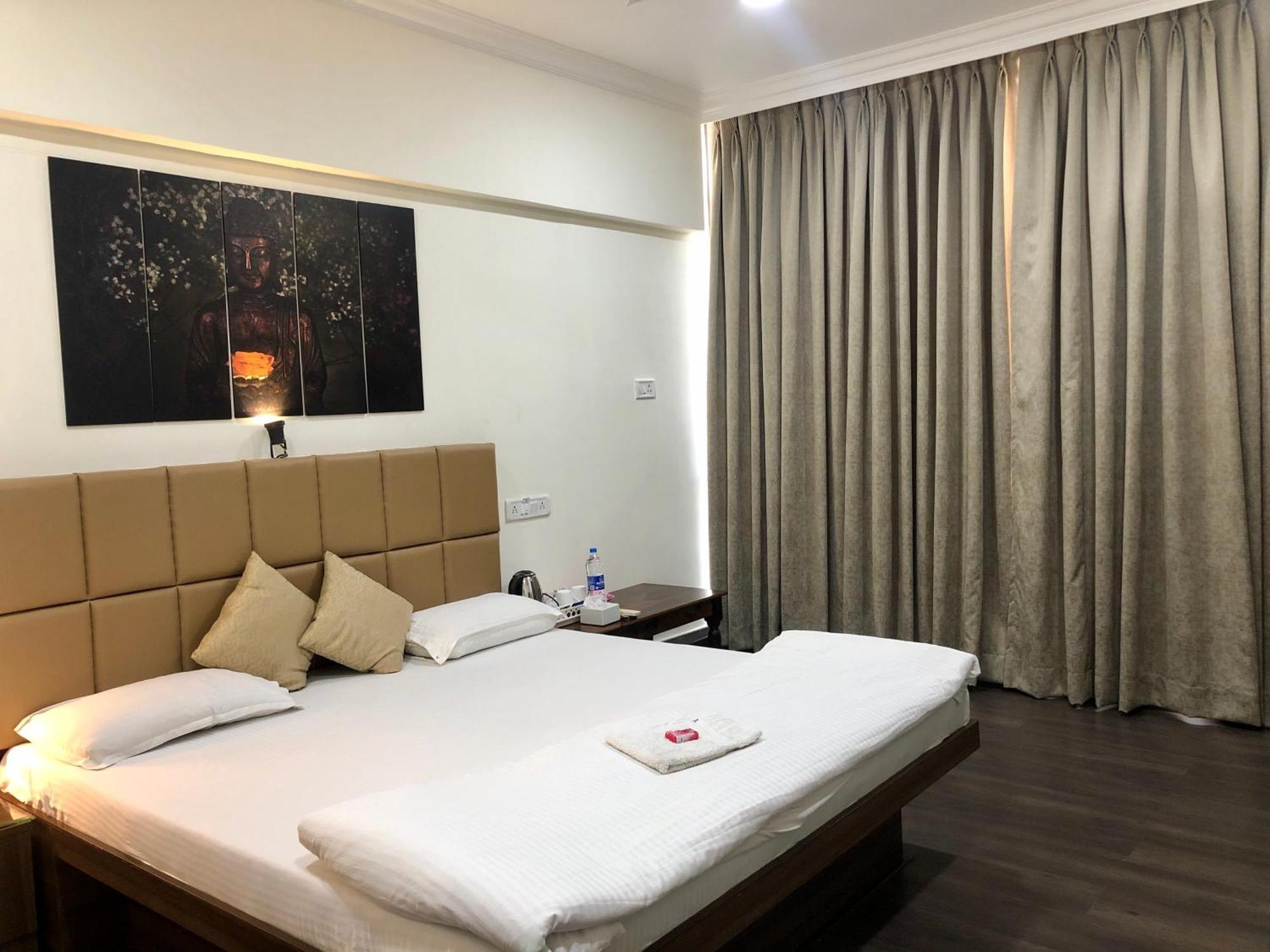Apple Tree Apartments Koregaon Park Pune Dış mekan fotoğraf