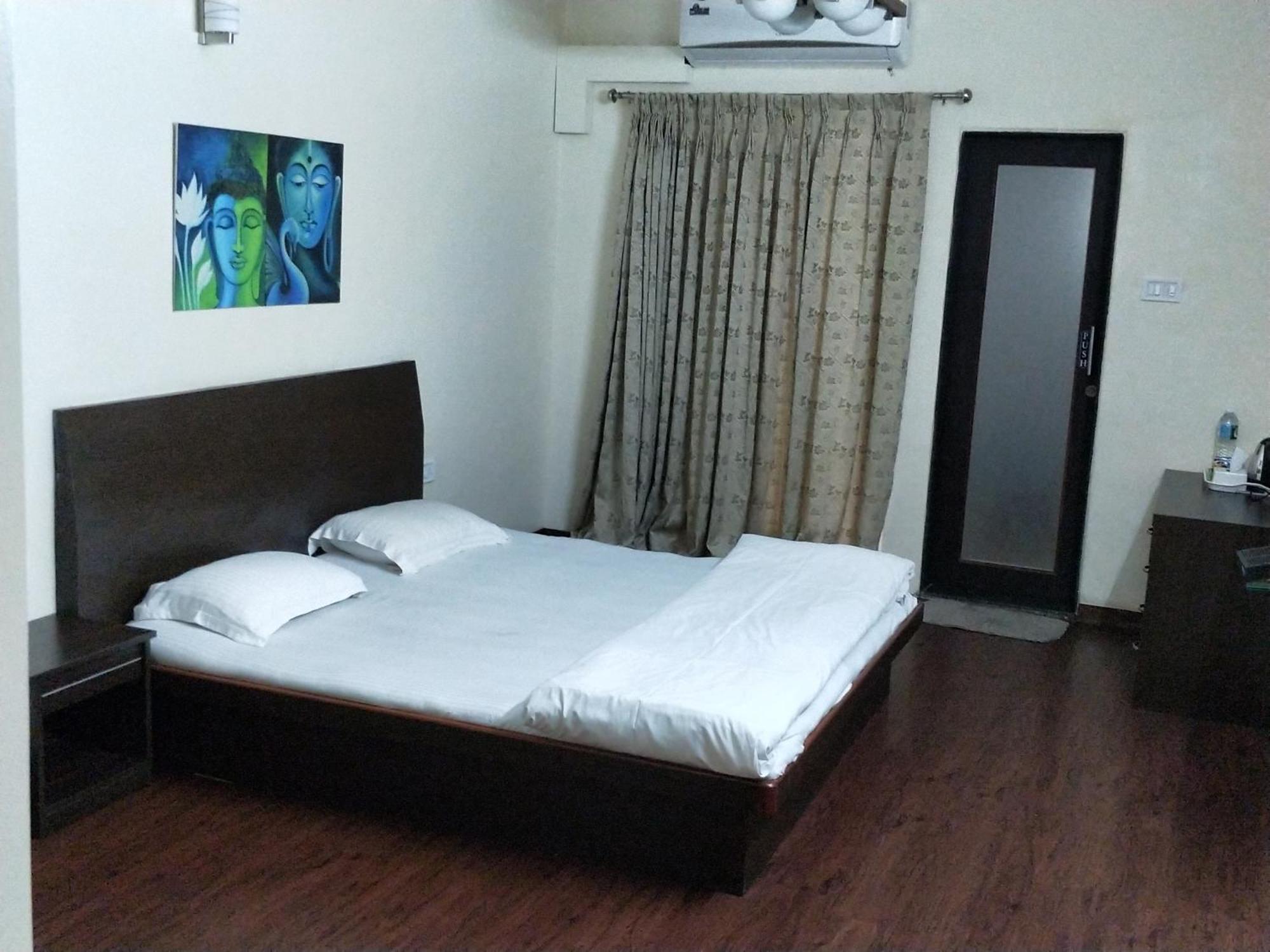 Apple Tree Apartments Koregaon Park Pune Dış mekan fotoğraf